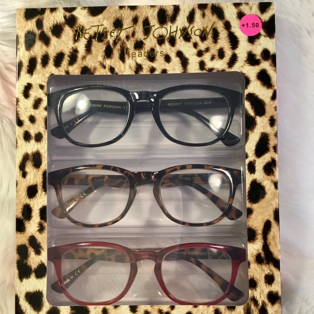 NIB Betsey Johnson 3 pack +1.50 Readers Magnifying Reading Glasses Eyeglasses